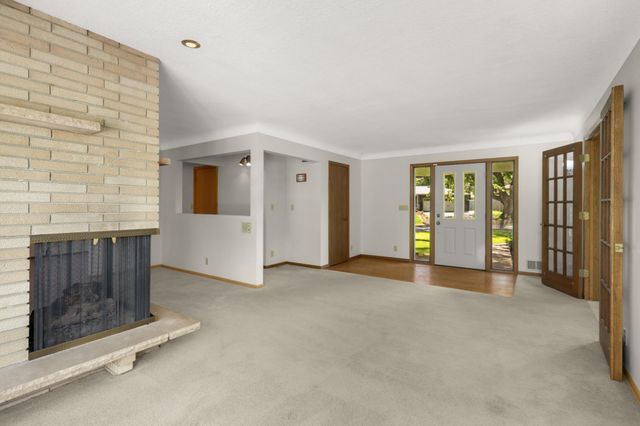 2878 Meadowlark Lane, Maplewood, MN 55109