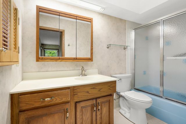 2878 Meadowlark Lane, Maplewood, MN 55109