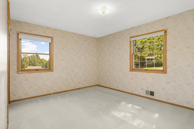 2878 Meadowlark Lane, Maplewood, MN 55109
