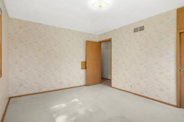 2878 Meadowlark Lane, Maplewood, MN 55109