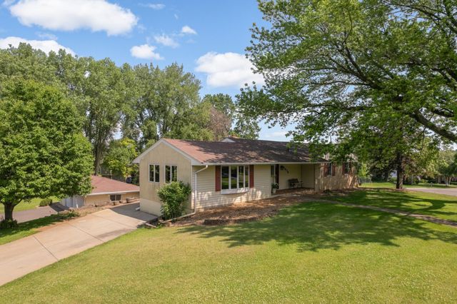 2878 Meadowlark Lane, Maplewood, MN 55109