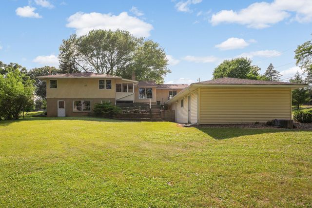 2878 Meadowlark Lane, Maplewood, MN 55109