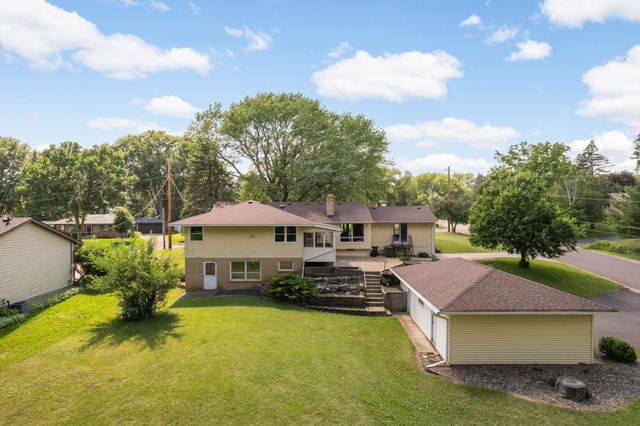2878 Meadowlark Lane, Maplewood, MN 55109