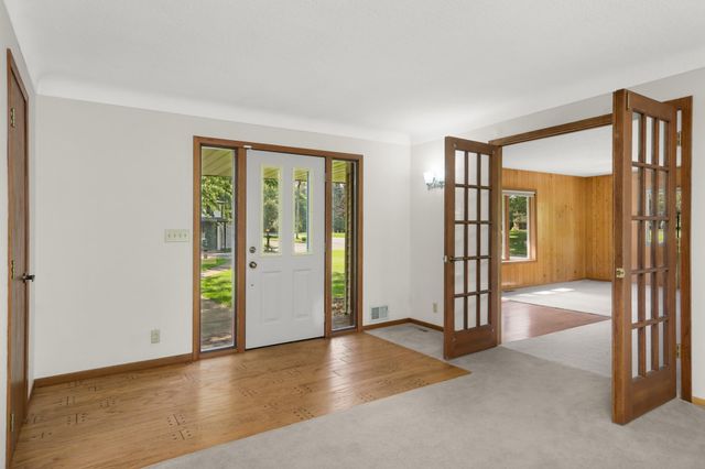 2878 Meadowlark Lane, Maplewood, MN 55109