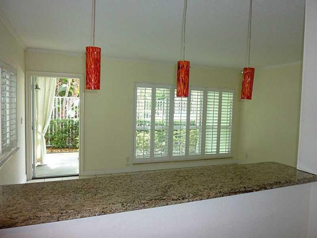 2124 NE 5th Avenue 103, Wilton Manors, FL 33305