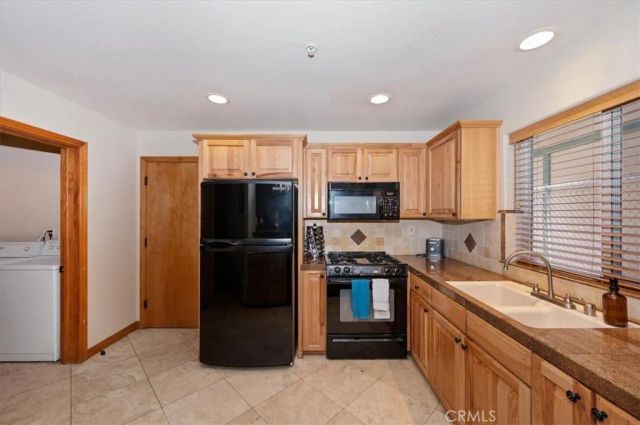 745 Summit Boulevard, Big Bear Lake, CA 92315