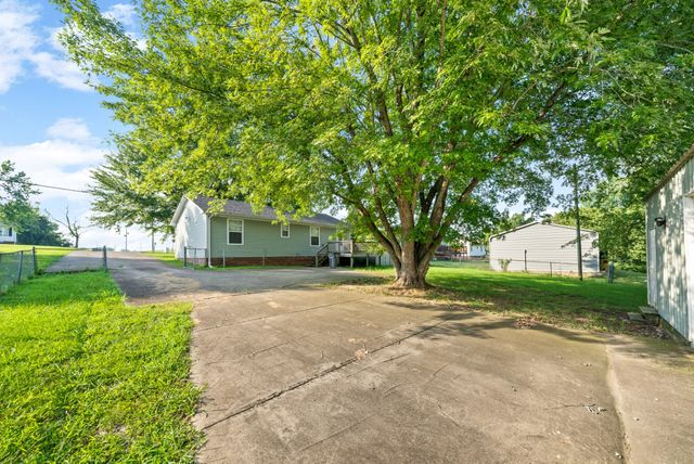 672 Artic Ave, Oak Grove, KY 42262