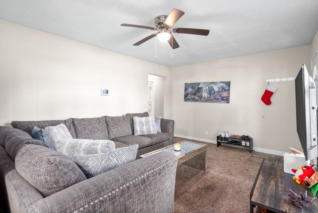 672 Artic Ave, Oak Grove, KY 42262