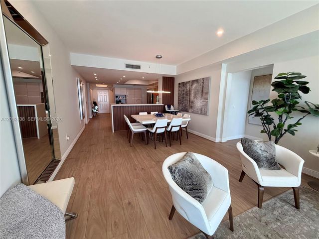 3330 NE 190th St 2711, Aventura, FL 33180