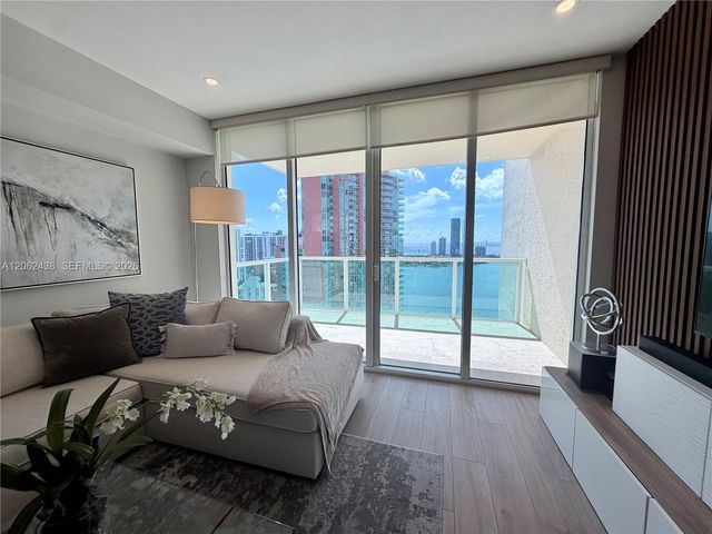 3330 NE 190th St 2711, Aventura, FL 33180