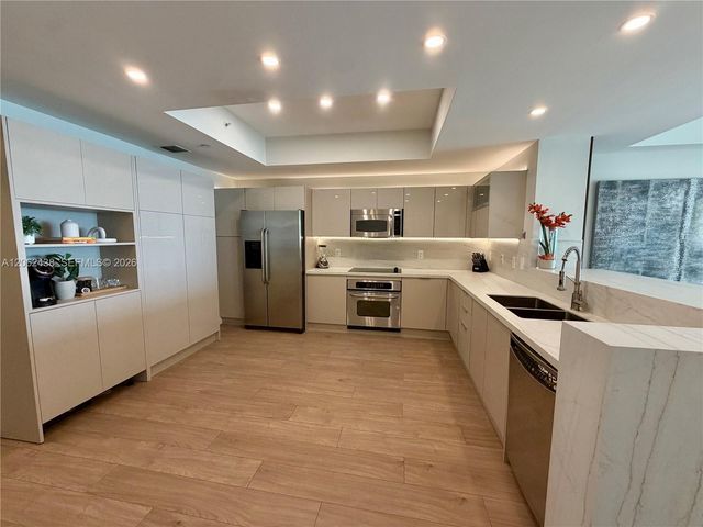 3330 NE 190th St 2711, Aventura, FL 33180