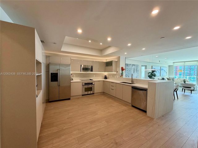 3330 NE 190th St 2711, Aventura, FL 33180