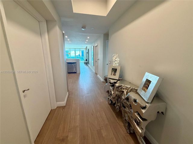 3330 NE 190th St 2711, Aventura, FL 33180
