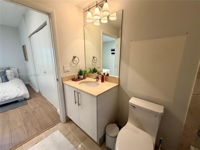 3330 NE 190th St 2711, Aventura, FL 33180