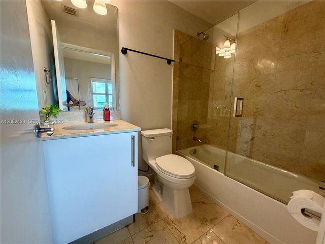 3330 NE 190th St 2711, Aventura, FL 33180