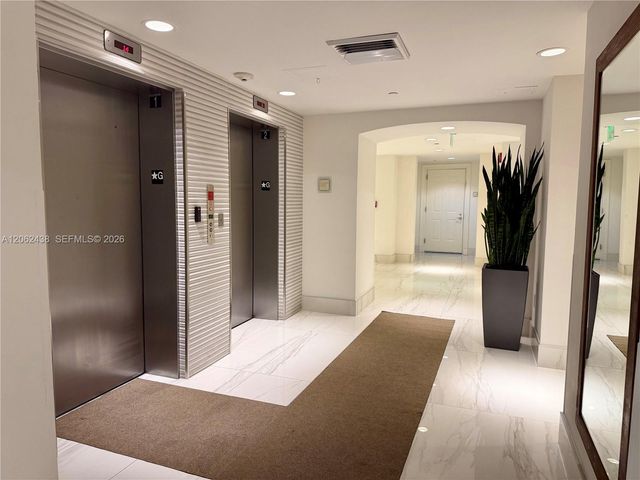 3330 NE 190th St 2711, Aventura, FL 33180