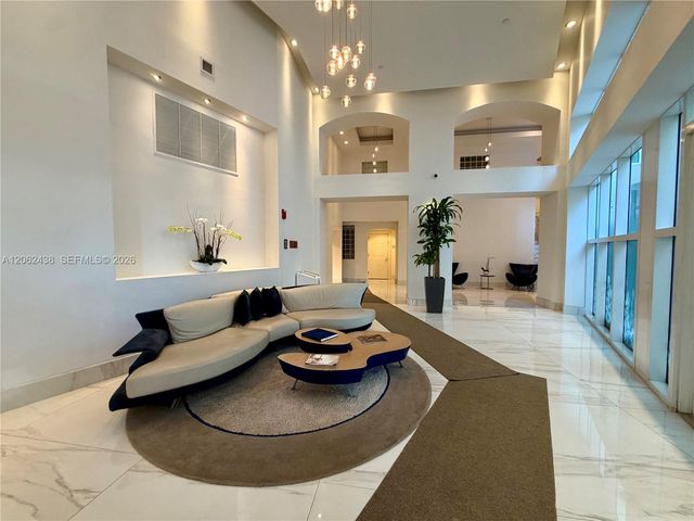 3330 NE 190th St 2711, Aventura, FL 33180