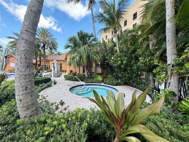 3330 NE 190th St 2711, Aventura, FL 33180