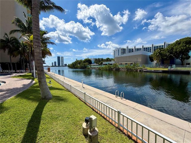 3330 NE 190th St 2711, Aventura, FL 33180