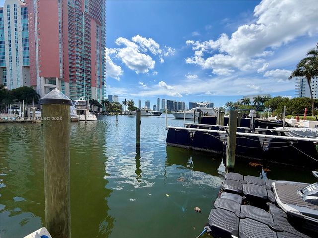 3330 NE 190th St 2711, Aventura, FL 33180