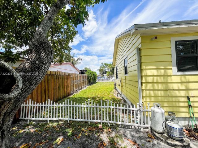2330 Scott Street, Hollywood, FL 33020