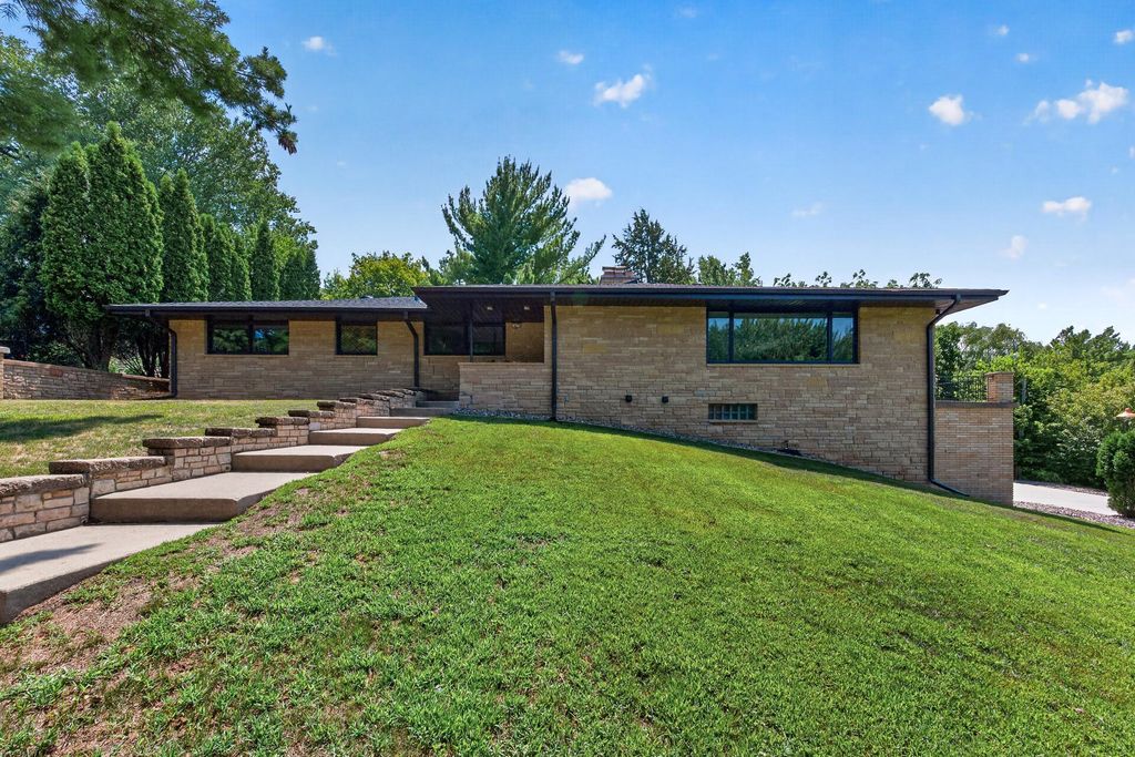 1472 Bridgeview Avenue, Eagan, MN 55121 — photo 4
