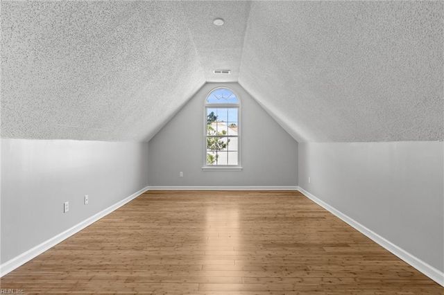 3001 Winterberry LN, Virginia Beach, VA 23453