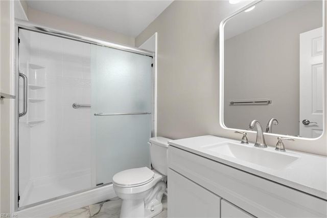 3001 Winterberry LN, Virginia Beach, VA 23453