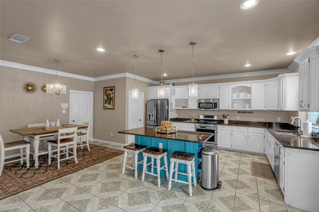 4212 Las Brisas Drive, Irving, TX 75038