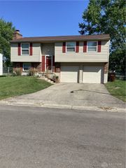 150 Lexington Farm Road, Englewood, OH 45322