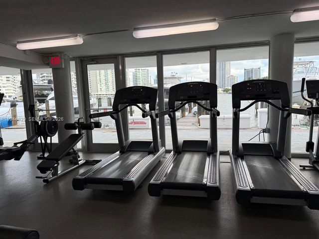 900 Bay Dr 410, Miami Beach, FL 33141