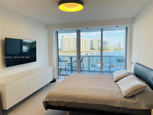 900 Bay Dr 410, Miami Beach, FL 33141