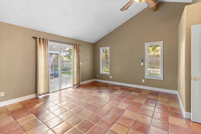 8840 Minnie Cir, Elk Grove, CA 95624