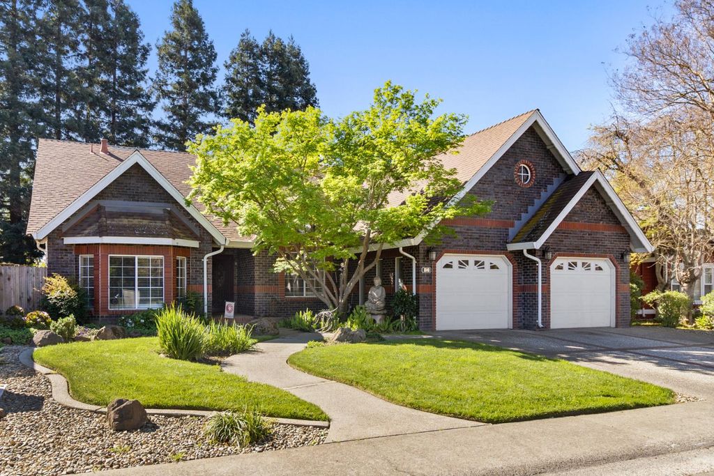 8840 Minnie Cir, Elk Grove, CA 95624