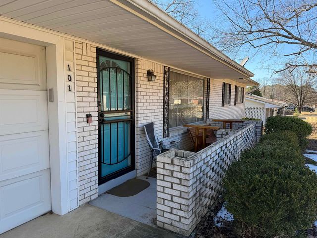 101 Crocus St, Hot Springs, AR 71913