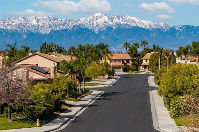 12722 Kristi Lynn Court, Eastvale, CA 92880