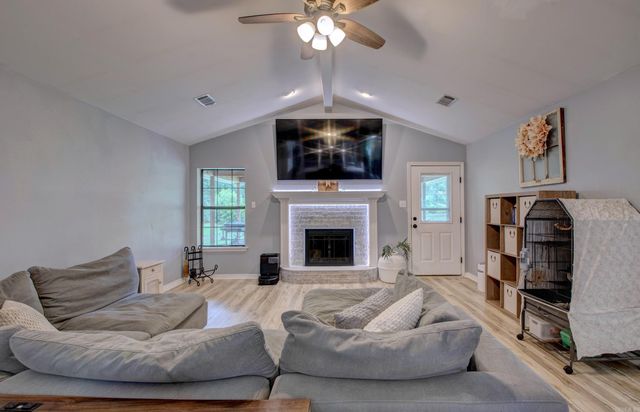 2741 AR HWY 321 E, Austin, AR 72007