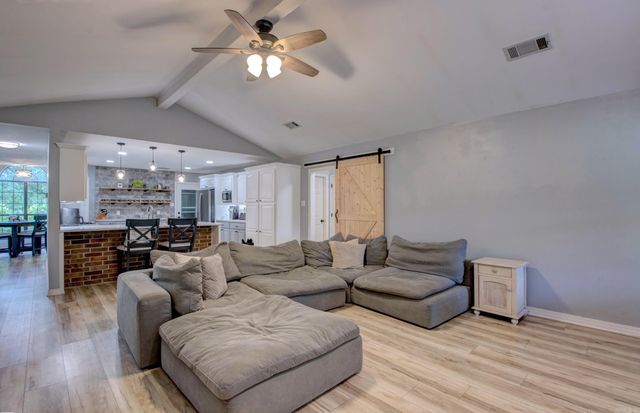 2741 AR HWY 321 E, Austin, AR 72007
