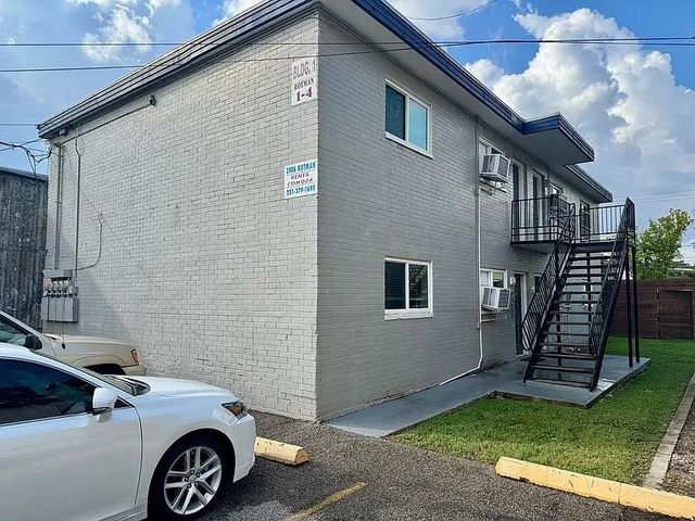 3906 Rotman Street 3, Houston, TX 77003