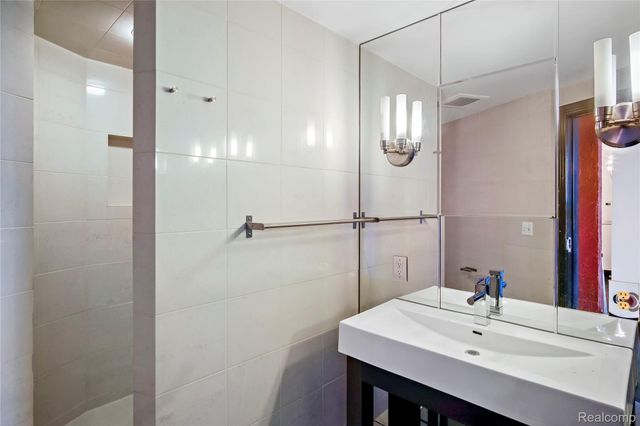 2233 Park Avenue 5A, Detroit, MI 48201