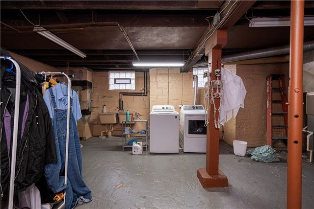 4263 Evergreen Rd, Summer Hill, PA 15214