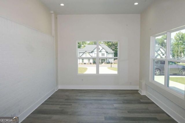 518 Hoke O'kelly Mill Road NW, Loganville, GA 30052