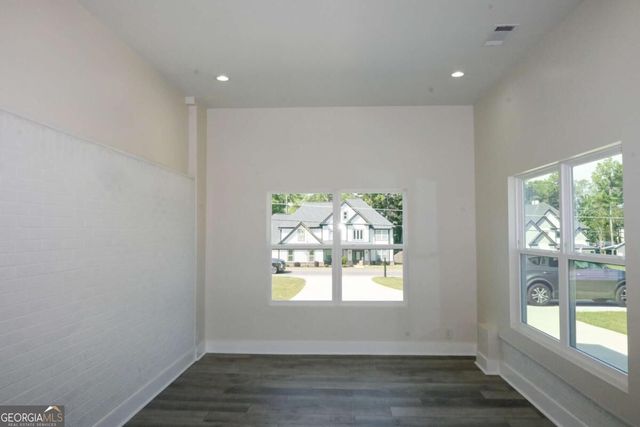 518 Hoke O'kelly Mill Road NW, Loganville, GA 30052