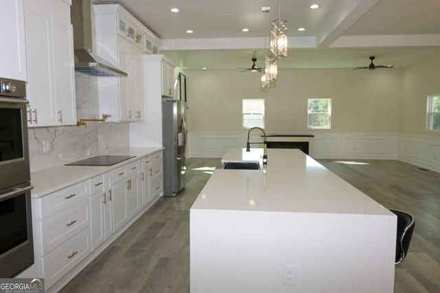 518 Hoke O'kelly Mill Road NW, Loganville, GA 30052
