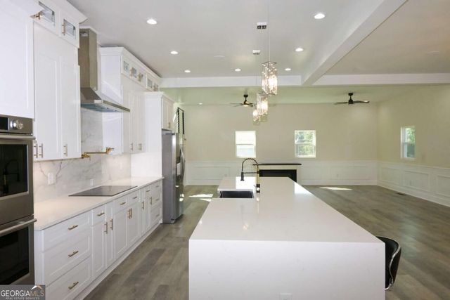 518 Hoke O'kelly Mill Road NW, Loganville, GA 30052