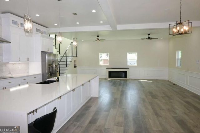 518 Hoke O'kelly Mill Road NW, Loganville, GA 30052
