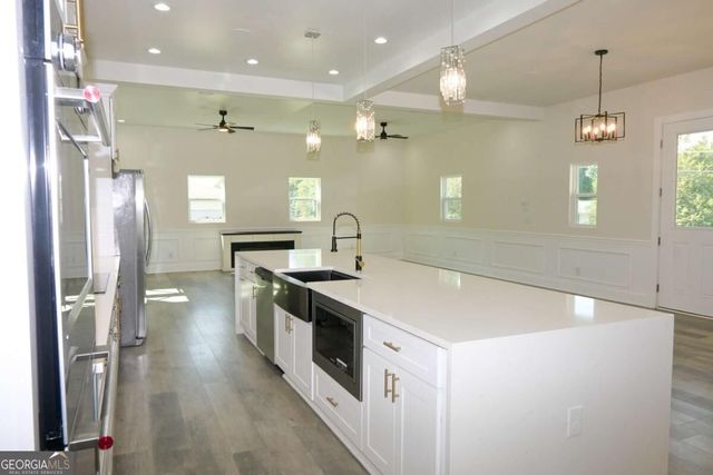 518 Hoke O'kelly Mill Road NW, Loganville, GA 30052