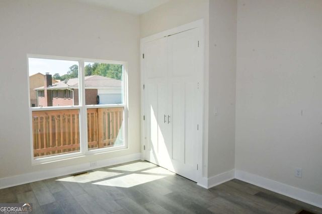 518 Hoke O'kelly Mill Road NW, Loganville, GA 30052