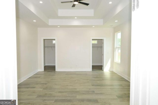 518 Hoke O'kelly Mill Road NW, Loganville, GA 30052