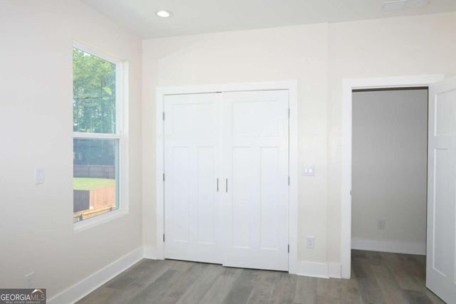 518 Hoke O'kelly Mill Road NW, Loganville, GA 30052